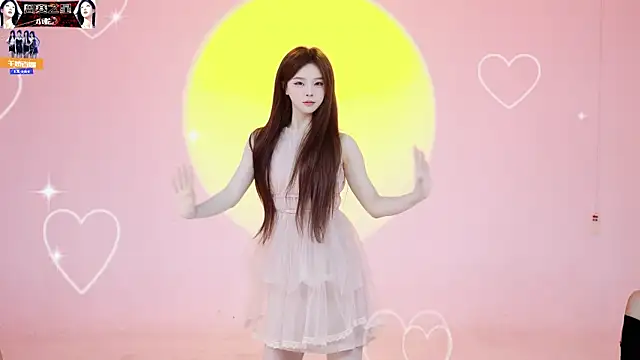 Snapshot of 1X-one chatting on November 2025 04:12:02 AM 1X-one online show from November 2025 04:12:02 AM