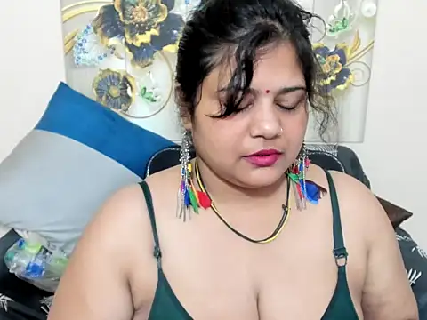 Snapshot of misssoniya3 chatting on June 2026 05:12:01 AM misssoniya3 online show from June 2026 05:12:01 AM