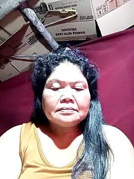 Snapshot of Mari_fvcks chatting on November 2025 05:18:02 AM Mari fvcks online show from November 2025 05:18:02 AM