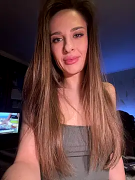 Snapshot of _shadylady_ chatting on December 2025 08:14:01 PM shadylady online show from December 2025 08:14:01 PM