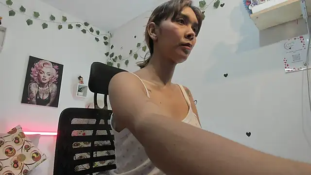 anastasia tuya online show from February 2026 01:59:01 PM