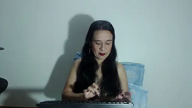 Aileendarkhot online show from February 2026 04:11:01 AM