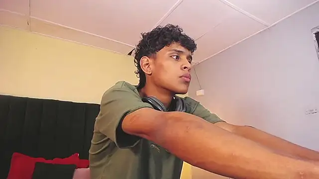 jhos padill online show from September 2025 01:22:02 PM