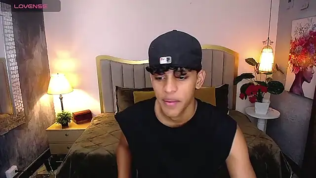 Snapshot of jhos_padill chatting on December 2025 01:18:01 PM jhos padill online show from December 2025 01:18:01 PM