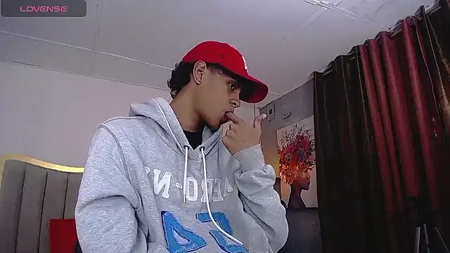 Snapshot of jhos_padill chatting on January 2026 01:47:02 PM jhos padill online show from January 2026 01:47:02 PM