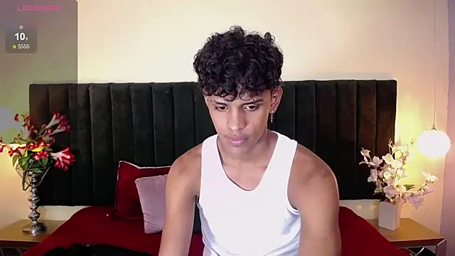 Snapshot of jhos_padill chatting on February 2026 01:26:02 PM jhos padill online show from February 2026 01:26:02 PM