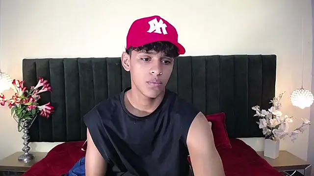 Snapshot of jhos_padill chatting on February 2026 02:02:01 PM jhos padill online show from February 2026 02:02:01 PM