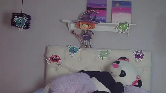 Snapshot of _Aiitanaa_ chatting on October 2025 08:09:01 AM  Aiitanaa  online show from October 2025 08:09:01 AM