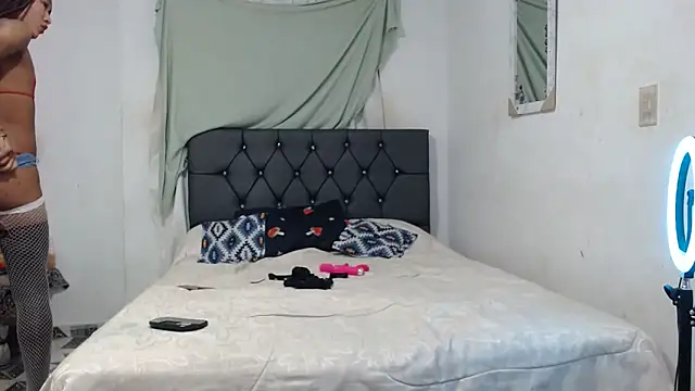 Angeliicaxx online show from September 2025 02:04:02 AM