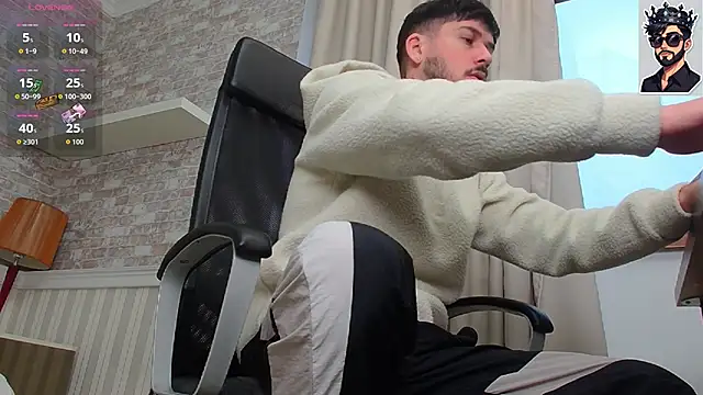 Snapshot of JonahShaw chatting on November 2025 05:09:02 AM JonahShaw online show from November 2025 05:09:02 AM