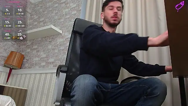 Snapshot of JonahShaw chatting on November 2025 05:18:02 AM JonahShaw online show from November 2025 05:18:02 AM