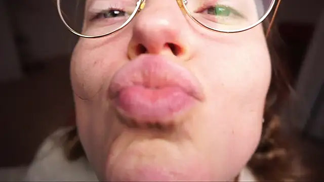 Scorpion Peach online show from November 2025 05:09:01 PM