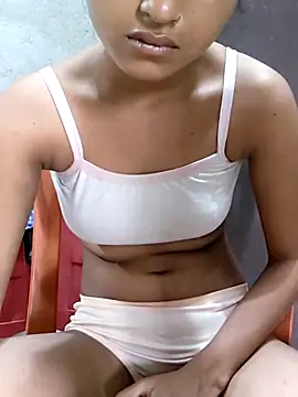 Tara2007 online show from November 2025 05:09:02 AM