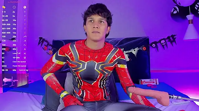 Snapshot of Leo_Savage_ chatting on October 2025 04:05:01 AM Leo Savage online show from October 2025 04:05:01 AM