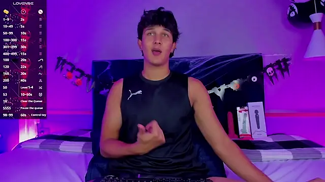 Snapshot of Leo_Savage_ chatting on October 2025 04:24:02 AM Leo Savage online show from October 2025 04:24:02 AM