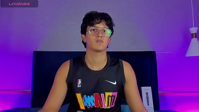 Snapshot of Leo_Savage_ chatting on November 2025 03:39:02 AM Leo Savage online show from November 2025 03:39:02 AM