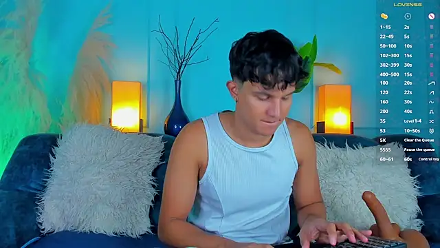 Leo Savage  online show from February 2026 03:57:02 AM