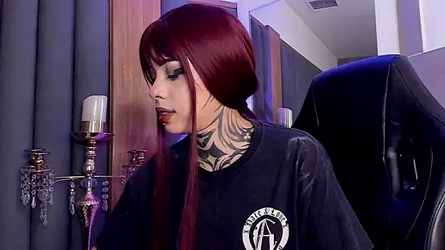 misstomie  online show from September 2025 09:38:01 PM