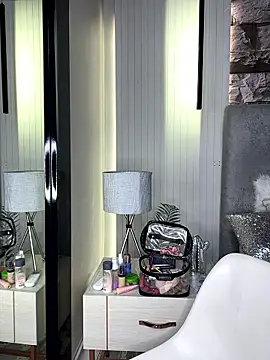 HannahCollyns online show from January 2026 02:09:02 PM