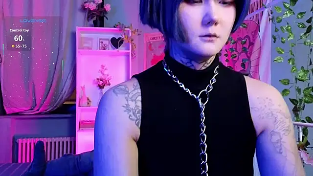 GothXRaven online show from November 2025 04:22:02 PM