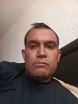 ALEJANDRO1991L online show from May 2026 06:05:02 PM