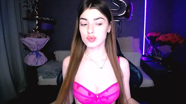 Snapshot of Dianaa_Lee0 chatting on April 2026 08:10:01 PM Dianaa Lee0 online show from April 2026 08:10:01 PM