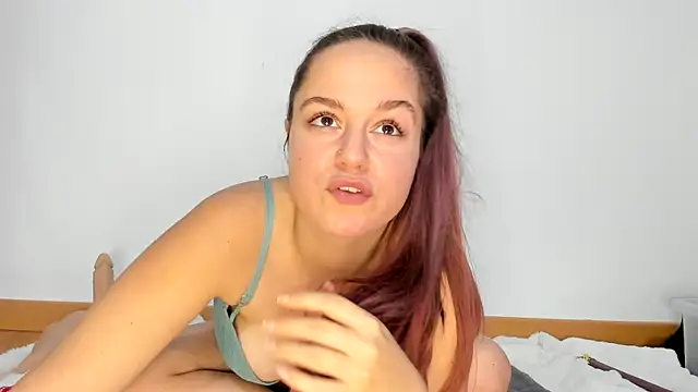 Snapshot of Francesexe chatting on November 2025 08:19:02 PM Francesexe online show from November 2025 08:19:02 PM