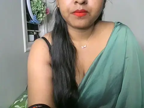 Snapshot of its_me_Rashmi chatting on October 2025 06:13:02 AM its me Rashmi online show from October 2025 06:13:02 AM