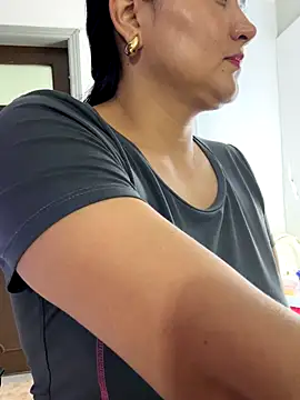 Rouse69  online show from November 2025 07:11:02 AM