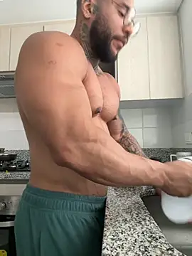 Snapshot of Andrew_Johnnson chatting on October 2025 09:03:01 PM Andrew Johnnson online show from October 2025 09:03:01 PM