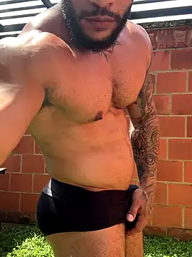 Snapshot of Andrew_Johnnson chatting on October 2025 06:17:01 PM Andrew Johnnson online show from October 2025 06:17:01 PM