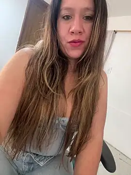 emma hot2006 online show from November 2025 05:17:01 PM