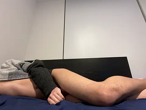 iiorek1 online show from November 2025 02:36:01 AM