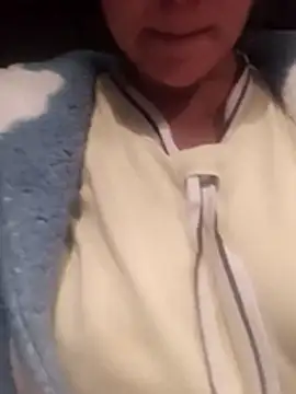 Cassandrina1 online show from November 2025 05:44:01 AM