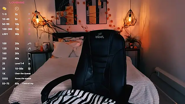 Lexi terele online show from November 2025 07:05:02 AM