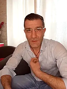 Alexdaniel89 online show from February 2026 01:05:02 PM