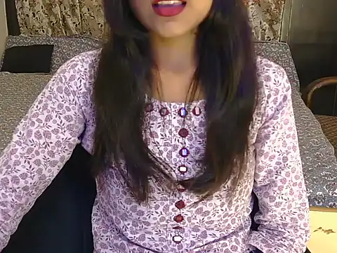 hoty-priya online show from November 2025 04:55:01 AM