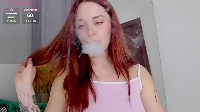 Snapshot of Little_melodyy chatting on September 2025 09:38:02 PM Little melodyy online show from September 2025 09:38:02 PM