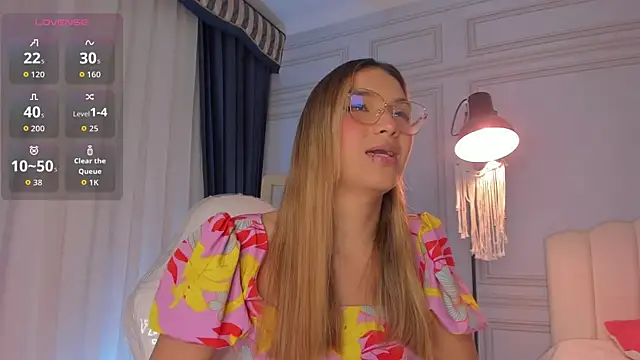 Snapshot of Doll_Isa_ chatting on September 2025 07:15:02 PM Doll Isa  online show from September 2025 07:15:02 PM