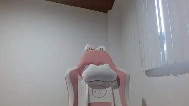 Crystal Star  online show from September 2025 10:59:01 AM