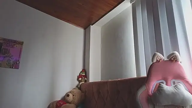 Crystal Star  online show from November 2025 03:56:02 PM