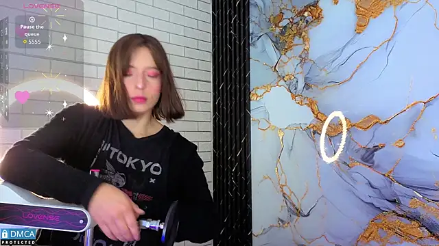 nena cupcake  online show from December 2025 11:15:01 AM