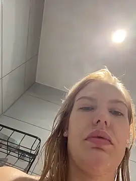 Snapshot of Chloemillerrxx chatting on September 2025 03:24:02 PM Chloemillerrxx online show from September 2025 03:24:02 PM