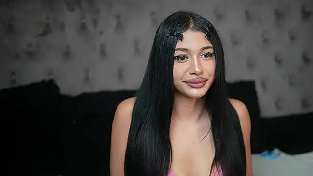 Snapshot of GiuliaSya chatting on October 2025 09:26:01 PM GiuliaSya online show from October 2025 09:26:01 PM