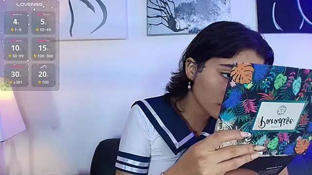 Zoe wang online show from September 2025 03:32:01 AM