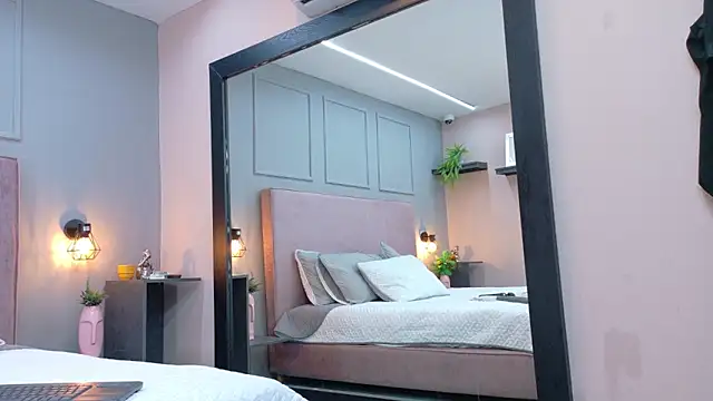 Camila Hill  online show from March 2026 01:29:02 PM