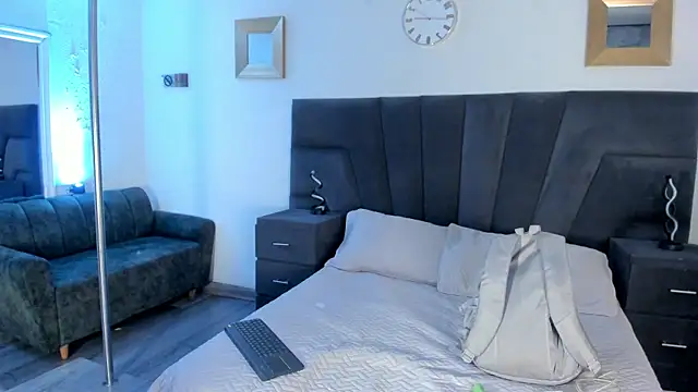 AphroditeSweet online show from September 2025 09:36:02 PM