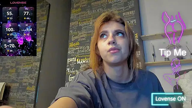 Snapshot of MaddieRay chatting on October 2025 07:34:01 PM MaddieRay online show from October 2025 07:34:01 PM