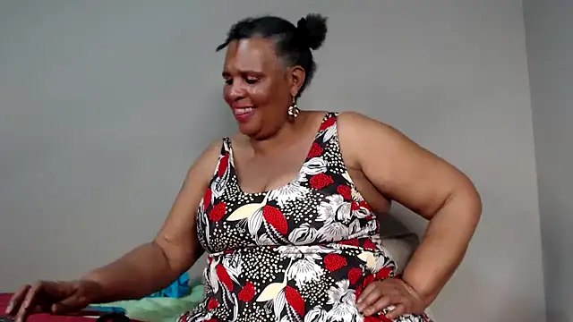 Snapshot of GrandBustyMelon chatting on September 2025 09:04:01 PM GrandBustyMelon online show from September 2025 09:04:01 PM