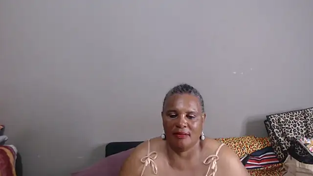 Snapshot of GrandBustyMelon chatting on June 2026 08:32:02 PM GrandBustyMelon online show from June 2026 08:32:02 PM
